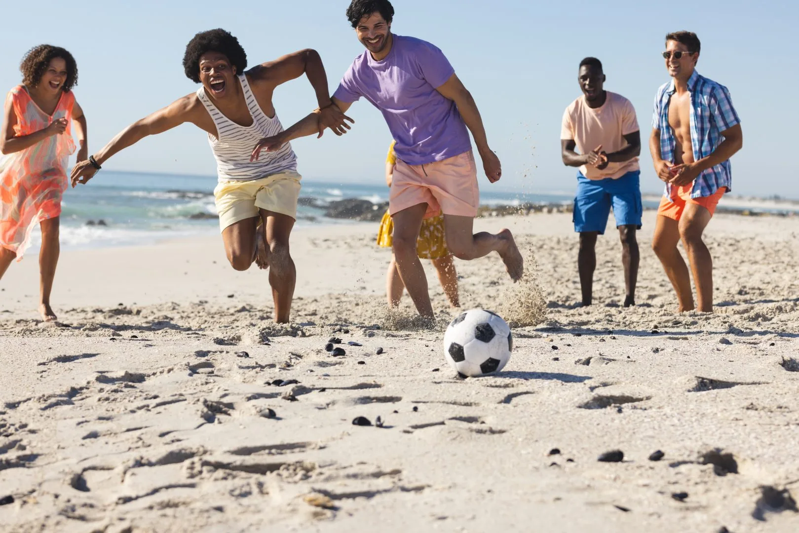 The benefits of doing sports on the beach — Hotel Akquaaa, Calafell